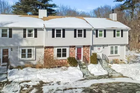 Exterior - 5 Robin Cir #5, Norton, MA 02766 photo 3 of 3