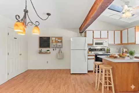 Kitchen - 5 Robin Cir #5, Norton, MA 02766 photo 1 of 3