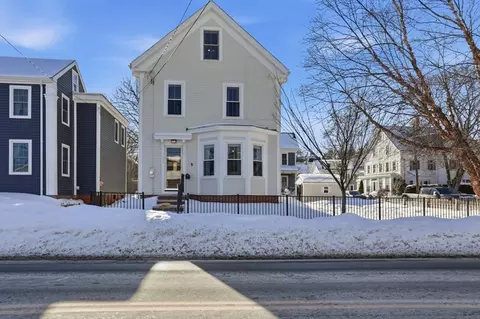 297 Merrimac St, Newburyport, MA 01950