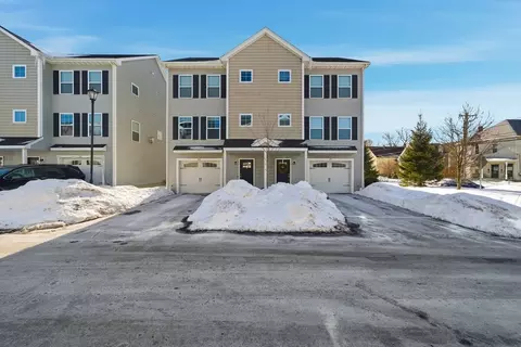 1400 Gorham St #46, Lowell, MA 01852