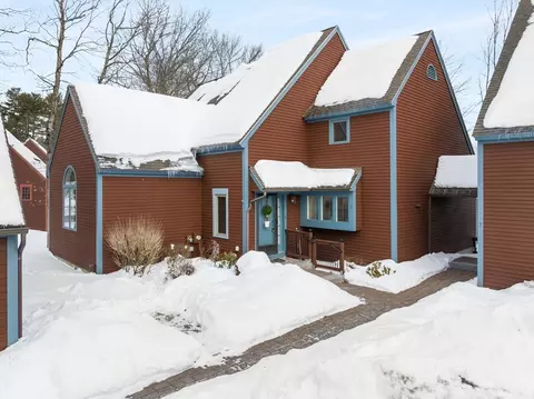 8 Bixby Ln #8, Westford, MA 01886