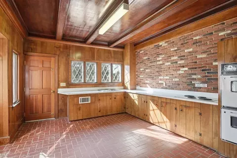 34 Elm St, Worcester, MA 01609 photo 11