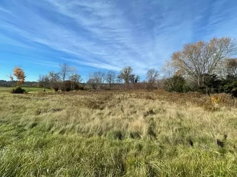 355 Greenfield Rd, Deerfield, MA 01373