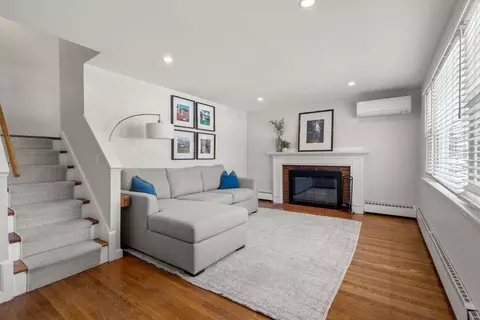 Living - 356 Central St, Framingham, MA 01701 photo 1 of 2