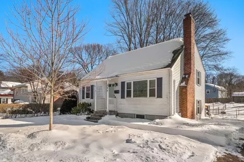 Exterior - 356 Central St, Framingham, MA 01701 photo 2 of 4