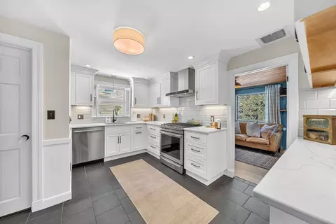 87 Buchanan Rd, Boston, MA 02132 photo 2