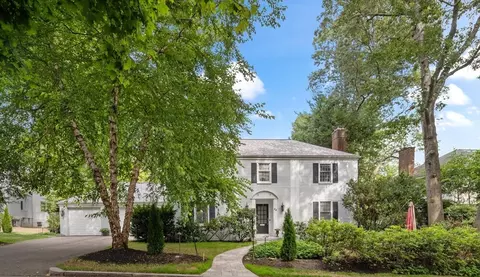 64 Varick Rd, Waban, MA 02468