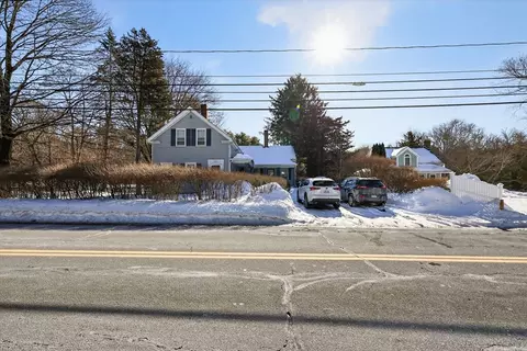 227 E Main St, Middleboro, MA 02346