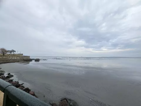 285 Lynn Shore Dr #205, Lynn, MA 01902
