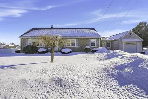 14 Lawrence St, Milford, MA 01757