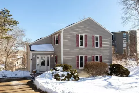 40 Menotomy Rd, Plymouth, MA 02360
