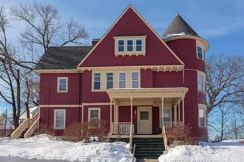 45 Harvard St # 5 3RD, Lowell, MA 01851