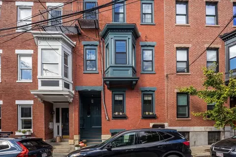 20 Sullivan St #2, Charlestown, MA 02129