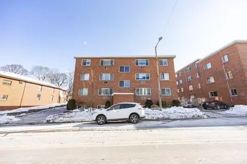 354 Market St #9, Brighton, MA 02135