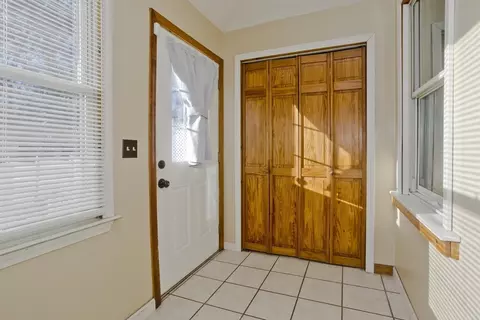 23 Jackson St, Chicopee, MA 01020 photo 18