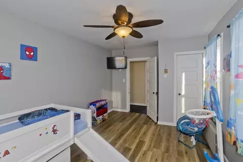 23 Jackson St, Chicopee, MA 01020 photo 13