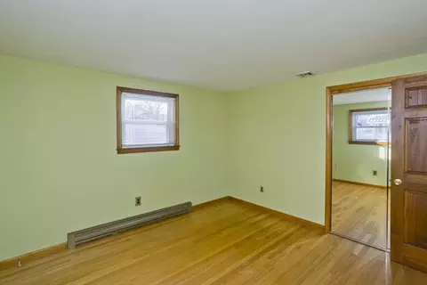 35 Mount Vernon Rd, Chicopee, MA 01013 photo 11