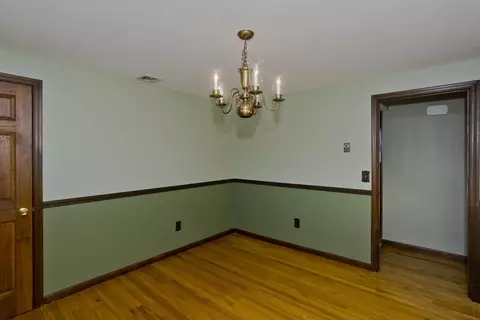 35 Mount Vernon Rd, Chicopee, MA 01013 photo 18