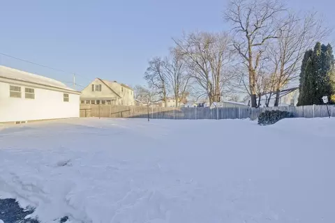 35 Mount Vernon Rd, Chicopee, MA 01013 photo 25
