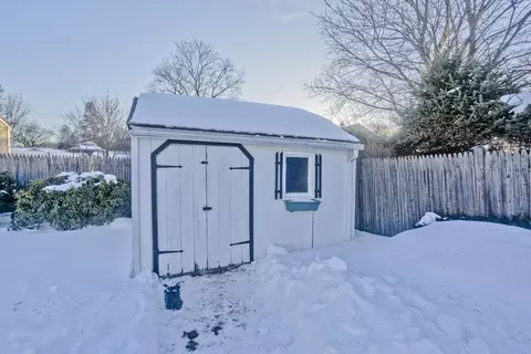 35 Mount Vernon Rd, Chicopee, MA 01013 photo 24