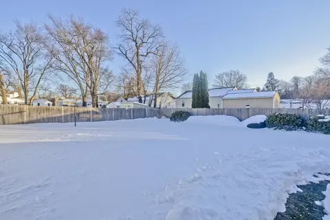35 Mount Vernon Rd, Chicopee, MA 01013 photo 23