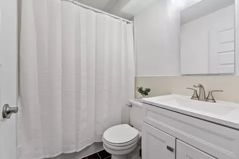 Bath - 34 Bayview Ter #5, Danvers, MA 01923 photo 3 of 3
