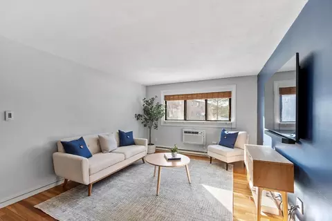 Living - 34 Bayview Ter #5, Danvers, MA 01923 photo 7 of 7