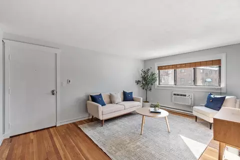 Living - 34 Bayview Ter #5, Danvers, MA 01923 photo 5 of 7