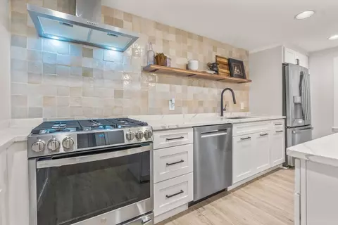 16 Bosuns Ln, Mashpee, MA 02649 photo 19