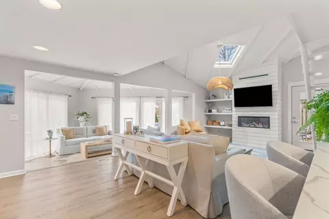 16 Bosuns Ln, Mashpee, MA 02649 photo 3