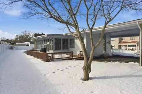 27 Kane St, Fall River, MA 02720 photo 3