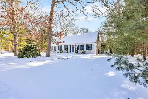 169 Cedric Rd, Barnstable, MA 02632