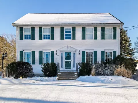 3 Molloy Rd, Wilmington, MA 01887