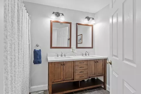 31 Elm St, Upton, MA 01568 photo 24