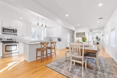 31 Elm St, Upton, MA 01568 photo 3