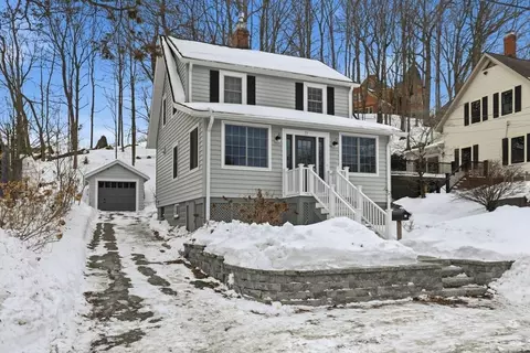 77 Lynde St, Melrose, MA 02176