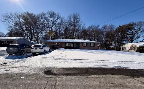 133 Ardsley Cir, Brockton, MA 02302