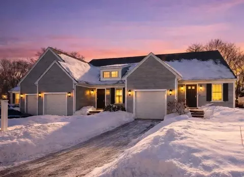 6 Adams Ct #6, Hingham, MA 02043