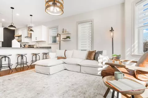 115 Pleasant St #2, Boston, MA 02125