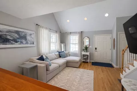 6 Adams Ct, Hingham, MA 02043 photo 7