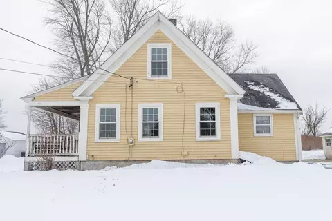 8 Washington St, Mendon, MA 01756 photo 19