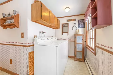 8 Washington St, Mendon, MA 01756 photo 12