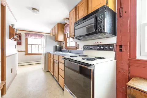 8 Washington St, Mendon, MA 01756 photo 11