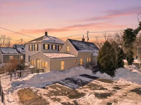 1 Campbell Ct, Taunton, MA 02718