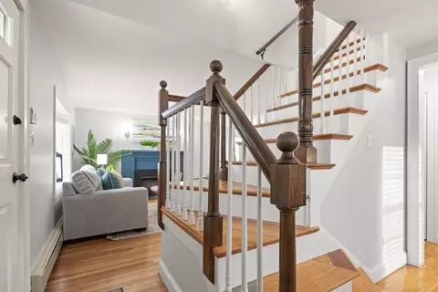 Entry Way - 50 Forest St, Reading, MA 01867 photo 2 of 5