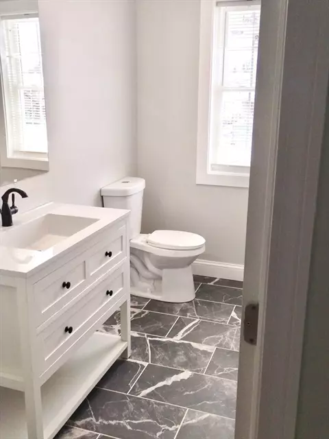 Bath - 106 Almira, Springfield, MA 01119 photo 5 of 7