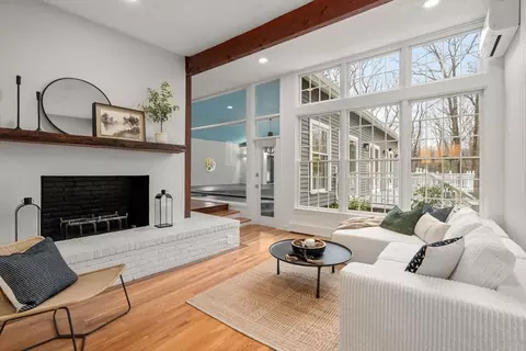 85 Schoolmaster Ln, Dedham, MA 02026 photo 4