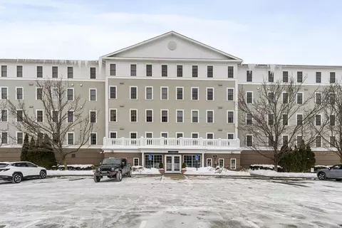 10 Crowninshield St #303, Peabody, MA 01960