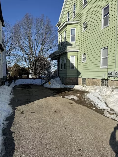 165 Eastern Ave, Fall River, MA 02723
