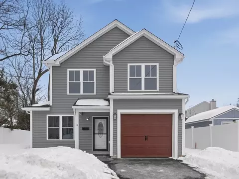 12 Benham St, Worcester, MA 01604